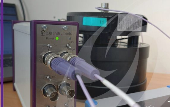 Image of a CV3-CV Signal Conditioning Unit configured to a charge accelerometer