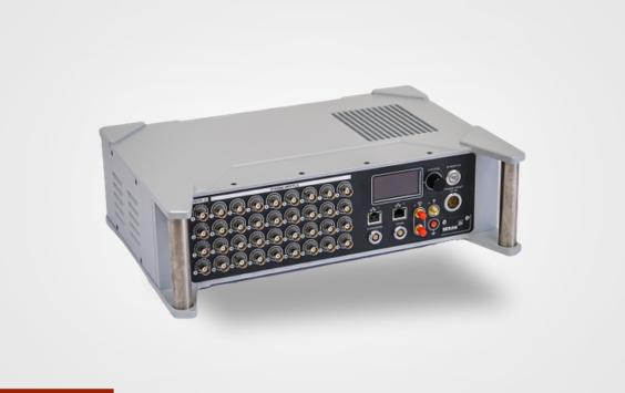 PlantProtech Protor Mobile vibration monitoring unit, showing its front panel of input connectors and display.